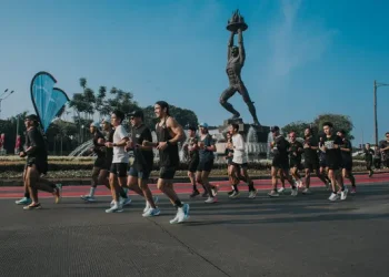 Sepatu Lari Ringan 250 Gram Cocok untuk Dipakai Sehari-hari oleh Non-pelari