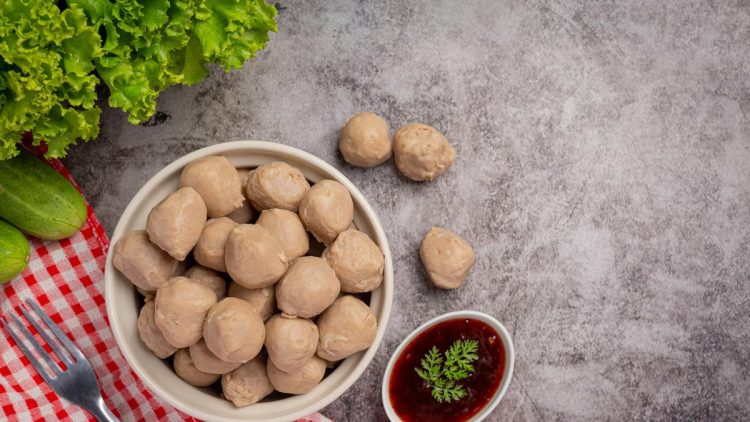 7 Resep Bakso Empuk dan Gurih yang Mudah Dibuat di Rumah