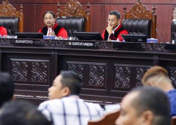 MK Larang Menteri dan Wamen Menjabat di BUMN serta Organisasi yang Dibiayai APBN