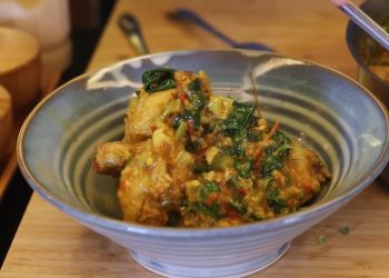 Cara Memasak Ayam Woku Tanpa Gagal dengan Tips Bumbu dan Teknik Tumis Sempurna