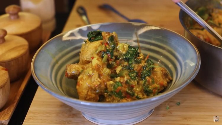 Cara Memasak Ayam Woku Tanpa Gagal dengan Tips Bumbu dan Teknik Tumis Sempurna