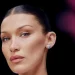 Aura Berkelas Bella Hadid Sebagai Model Perhiasan Berlian Mewah
