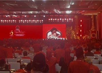 Sambil Menangis Bertemu Hasto Kristiyanto, Megawati: Satyam Eva Jayate