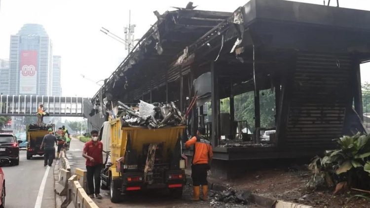 1.150 Petugas Kebersihan Dikerahkan Setelah Demo, Sampah Terbanyak Diangkut dari Jakarta Pusat