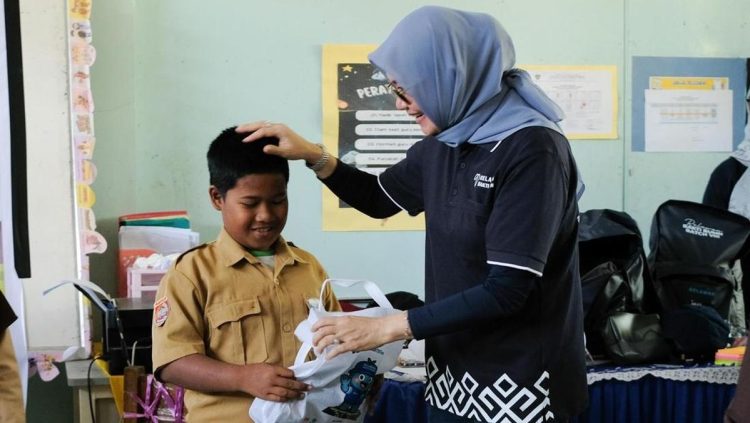 Program Relawan Bakti BUMN Batch VIII di Sulsel oleh Jasa Raharja