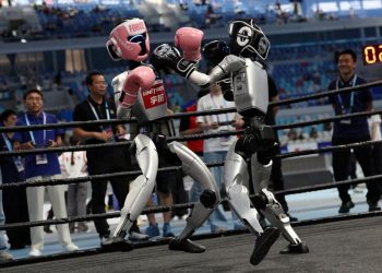 Ragam Aksi Menarik Robot di Olimpiade Humanoid Pertama di China