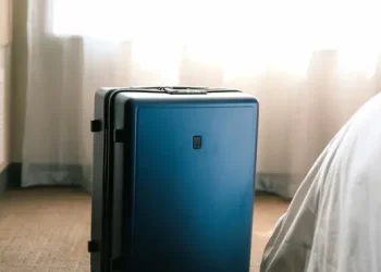 Koper Terlantar Dijadikan Pot Tanaman Sayuran dan Herbal yang Menarik