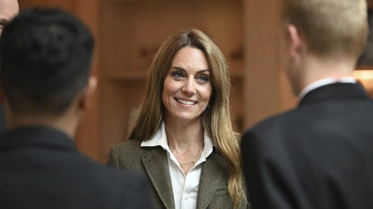 Rambut Pirang Kate Middleton Dikritik Sebagai Wig Menurut Eks Penata Rambut Putri Diana