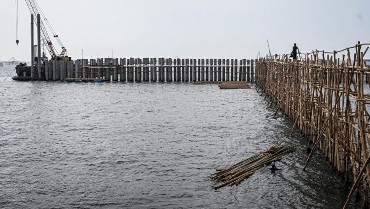 KKP Tanggul Beton Laut Cilincing: Bukan Dinding Laut Raksasa