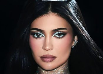 Proses Kreatif Rancang Mahkota untuk Kylie Jenner oleh Rinaldy Yunardi Tanpa Rencana Dijual
