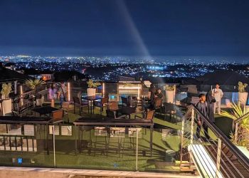 15 Rekomendasi Tempat Makan Enak Tersembunyi dan Autentik di Semarang 2025