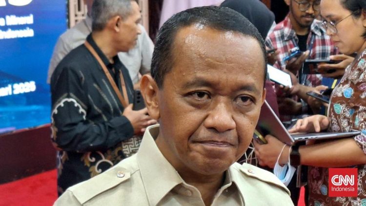 Bahlil Kirim Tim ke India Verifikasi Proyek PLTS Seharga 3 Sen