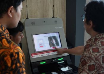 Uji Coba Registrasi Biometrik Kartu SIM oleh Telkomsel dan Komdigi Lanjutkan