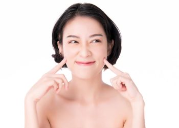 Kulit Lebih Segar dengan Kombinasi Ringan Terfavorit di Akhir Tahun