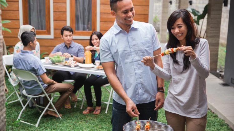 Tahun Baru Makin Seru dengan Barbeque Party, Rekomendasi Perlengkapan dan Promo Menarik