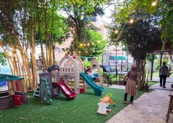 28 Tempat Makan Siang di Bandung Ramah Anak dengan Playground untuk Keluarga Seru