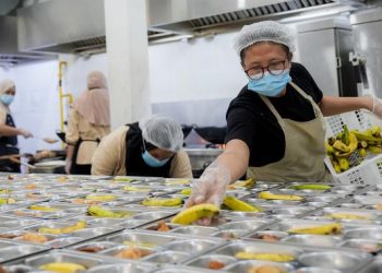 Badan Gizi Nasional Sebut Lansia Pemulung dan Anak Jalanan Akan Terima MBG