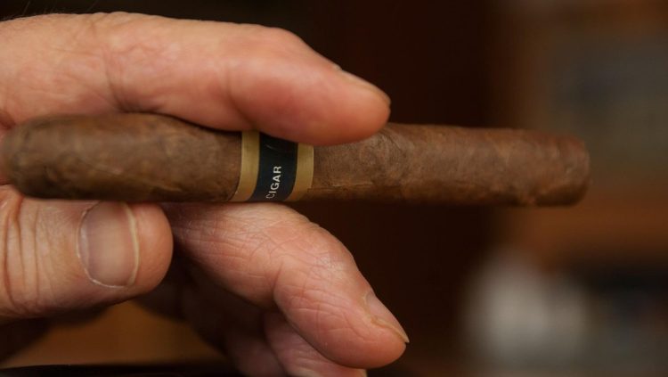 Bersama Cerutu Golden Djawa, PTPN Siap Mendunia