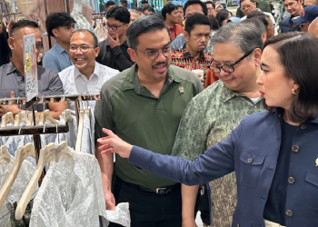 Airlangga dan Maman Abdurrahman Tinjau Penjualan Akhir Tahun di PIM