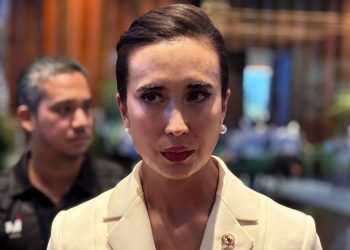 Menpar Klarifikasi Kehadiran Turis di Bali