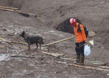Tim SAR Perluas Pencarian Korban Longsor di Cisarua Bandung Barat