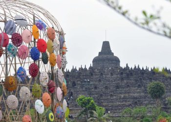 Influencer Kritik Candi Borobudur Tidak Ramah untuk Lansia Ibu Hamil dan Disabilitas.