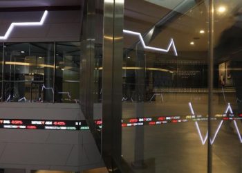 IHSG Melampaui 9000, Investor Asing Aktif Membeli Saham di Sesi Pertama