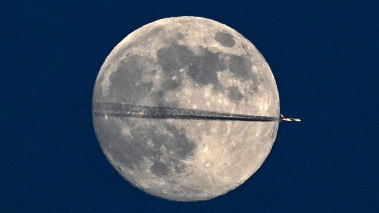 Pesona Bulan Purnama di Awal Tahun 2026